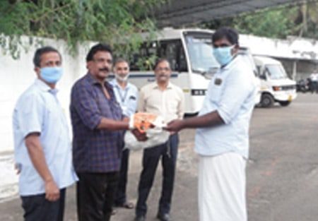 Food kits given to 620 Families of  Melasankarankuzhi town panchayat, Kanyakumari during Covid 19 pandemic.